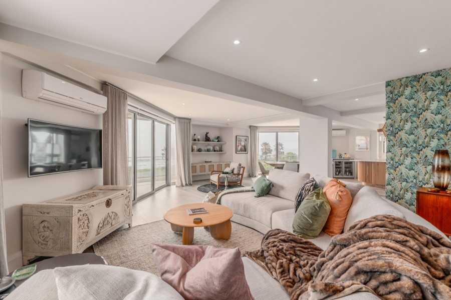 3 Bedroom Property for Sale in Mouille Point Western Cape